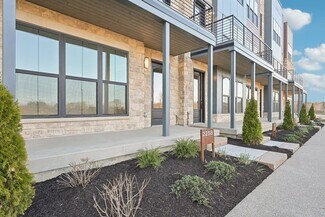 2258 Quarry Trails Dr, Columbus, OH 43228