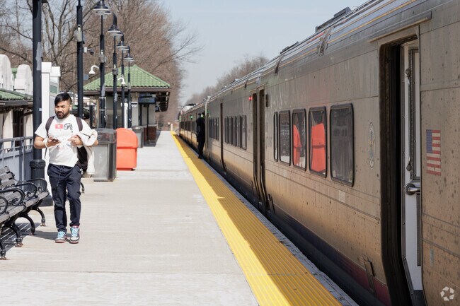 From Ridgewood, NJ one can catch the NJ Transit train directly into Hoboken.