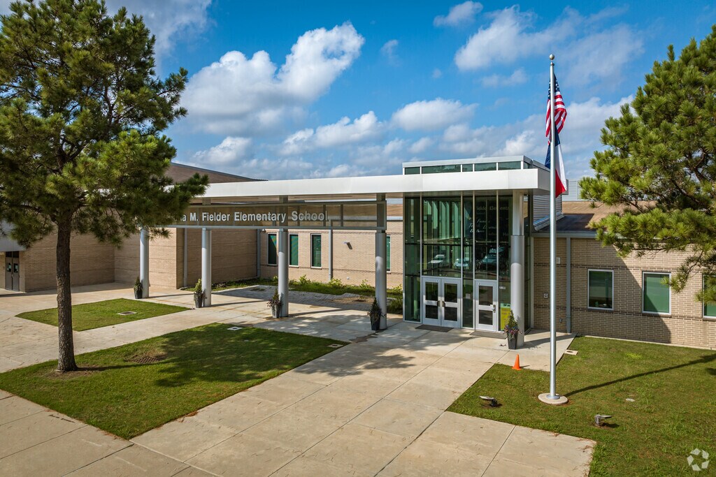 Edna Mae Fielder Elementary School, Rankings & Reviews
