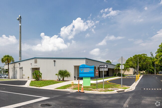 The Phoenix Program in Naples is centrally located on the campus.