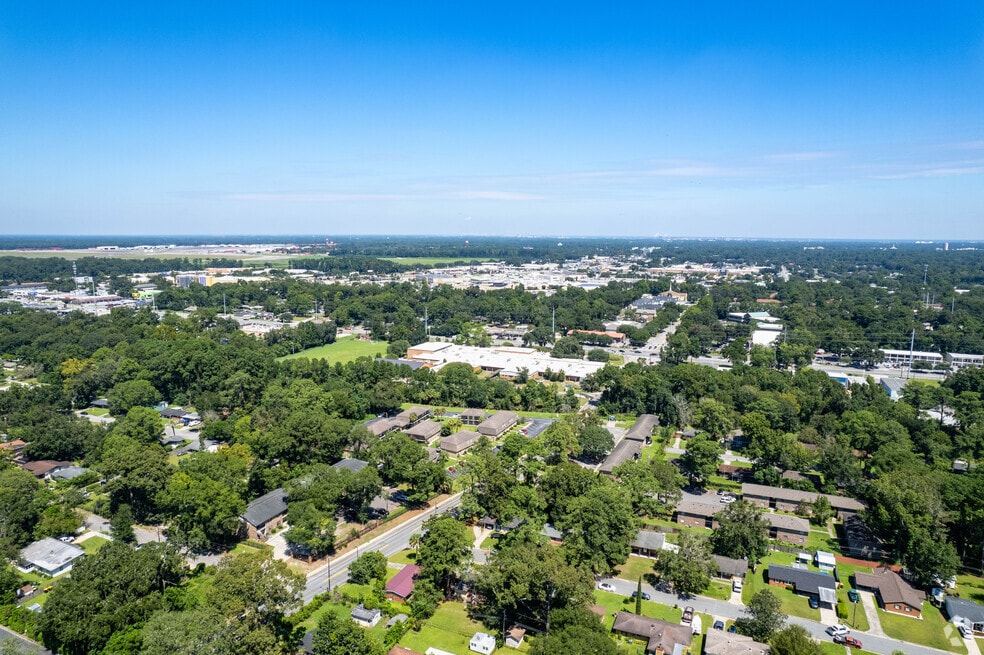 Neighborhood_Oakhurst_FINAL_032224