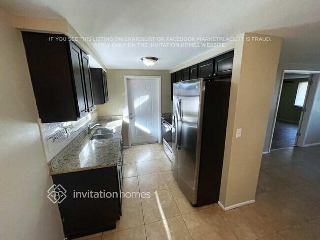 2834 Linwood Dr, Sarasota, FL 34232 - photo 7