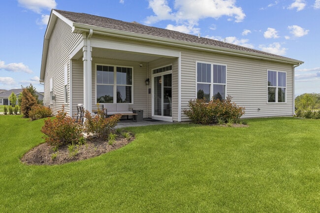 100 Piper Glen Ave, Oswego, IL 60543 - photo 2