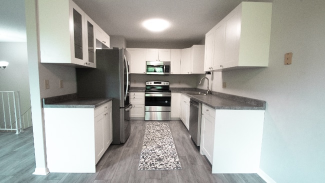 7501 Upper 167th St W, Lakeville, MN 55044 - photo 3