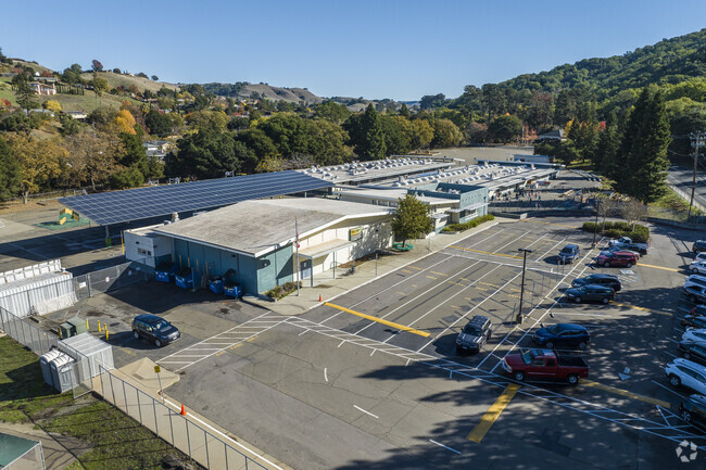 Frances L. Ellerhorst Elementary School is located in Pinole, California.