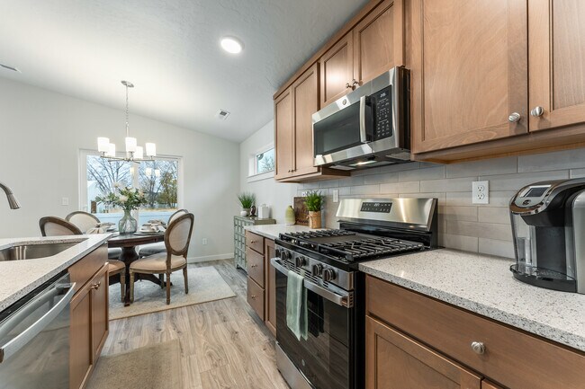 2026 N Oak Rd, Moses Lake, WA 98837 - photo 6