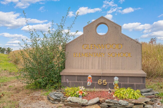 Glenwood Elementary in North Rutland is one of many schools in the area.