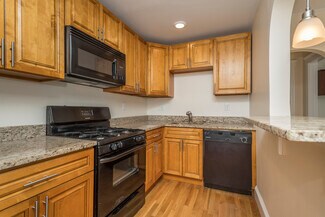 102 Highland Ave Unit 32, Somerville, MA 02143