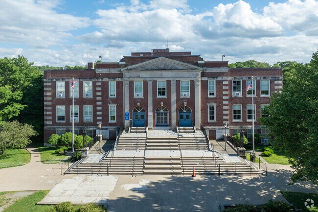 New Mission High School is located in the Hyde Park neighborhood.