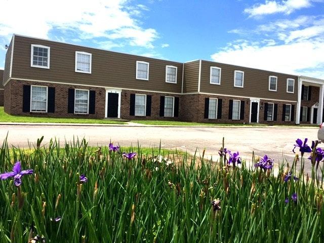 863 Shanks Ave unit B, Cookeville, TN 38501 - photo 1