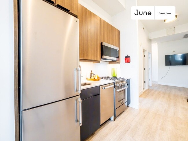 2147 P St NW, Washington, DC 20037 - photo 3