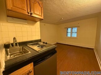 49 S Huntington Ave Unit B3, Boston, MA 02130