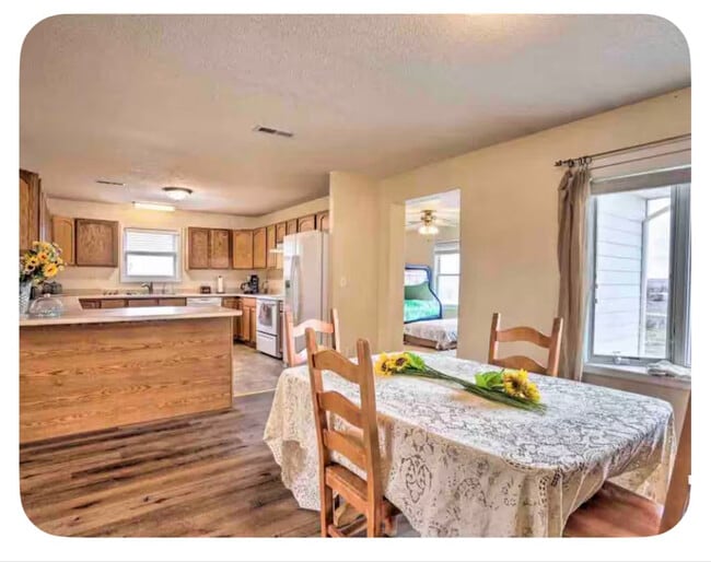 1120 Wy-50, Gillette, WY 82718 - photo 3