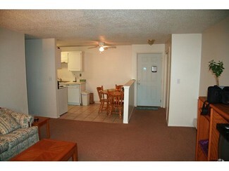 1230 Little Dr, Kalamazoo, MI 49006