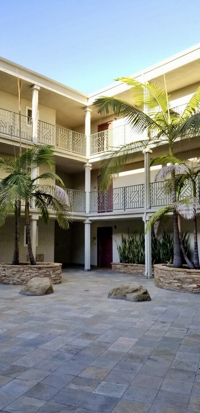 4407 Francis Ave unit 204, Los Angeles, CA 90005 - photo 3