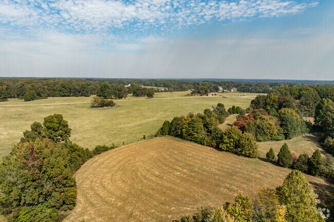 Wood Trace is a rural neighborhood in western Jonesboro.