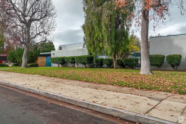 Emelita Street Elementary