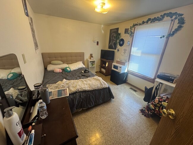 1009 W 22nd St unit 44, Cedar Falls, IA 50613 - photo 6