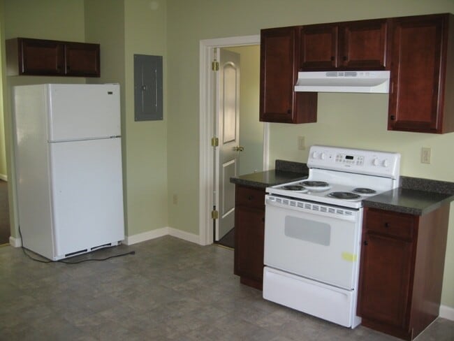 259 E Main St unit U1, Chicopee, MA 01020 - photo 5