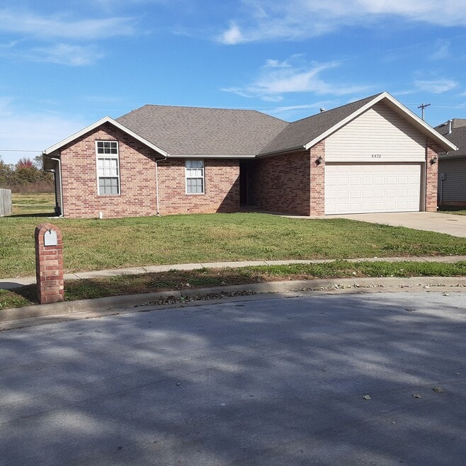 4475 W Nicholas St, Springfield, MO 65802 - photo 1