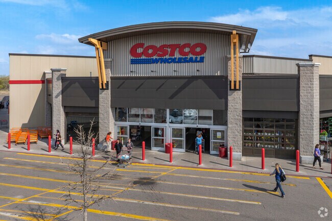 Timnath, CO features shopping centers with major retailers like Costco.