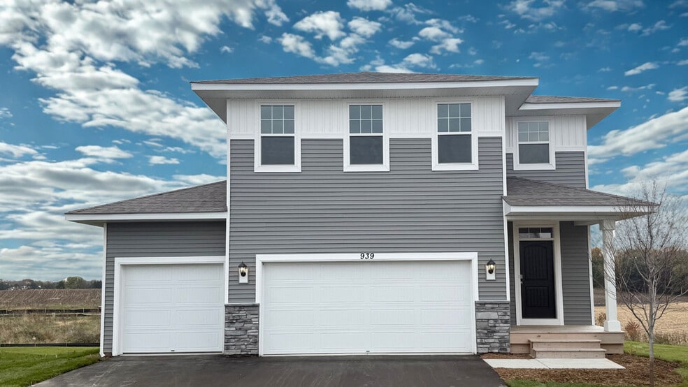 939 Redfield Cir, Delano, MN 55328 - photo 1