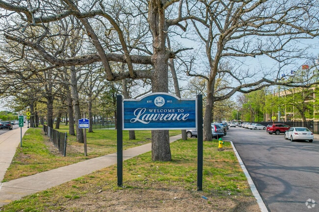 South Common is a neighborhood of South Lawrence, MA.