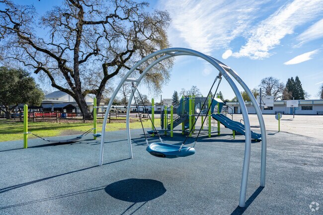 Mattie Washburn Elementary School has dozens of effective and excellent teachers and staff.