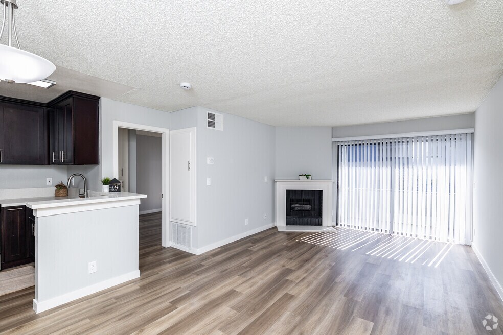 Saticoy Gardens, Van Nuys, CA 91405 - photo 1