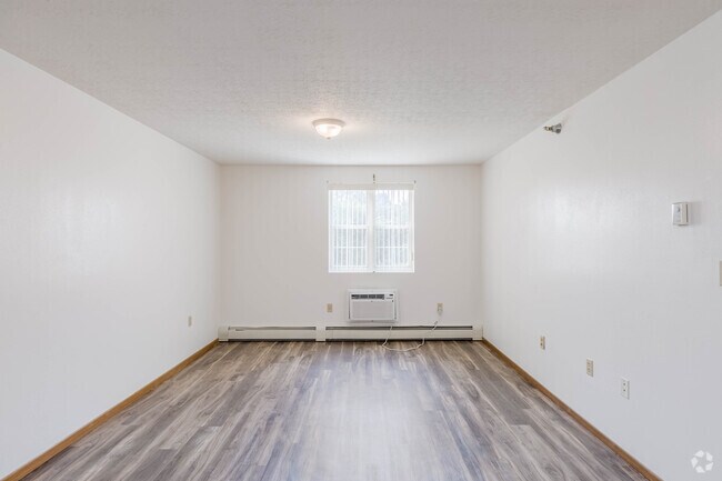 Meridian Point, Uniontown, PA 15401 - photo 2