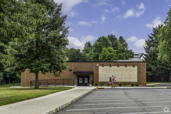 Alexander Hamilton opens its doors to Glen Rock students in grades K-5.
