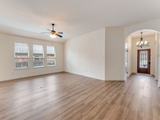 229 Gardner Cove, Cibolo, TX 78108 - photo 4