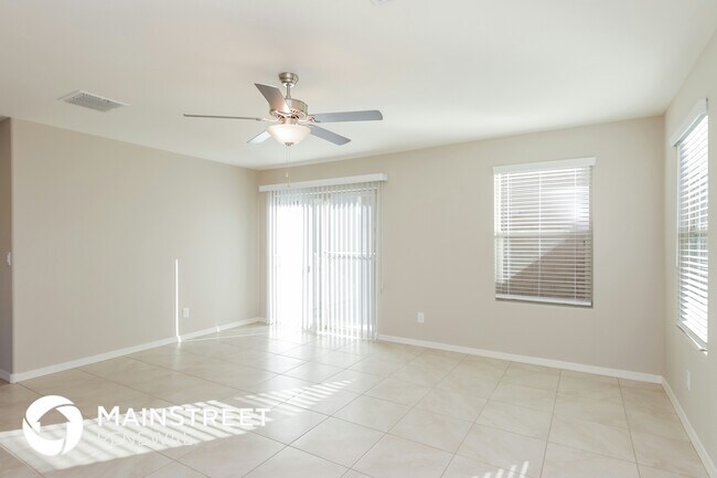 8227 W Odeum Ln, Phoenix, AZ 85043 - photo 4
