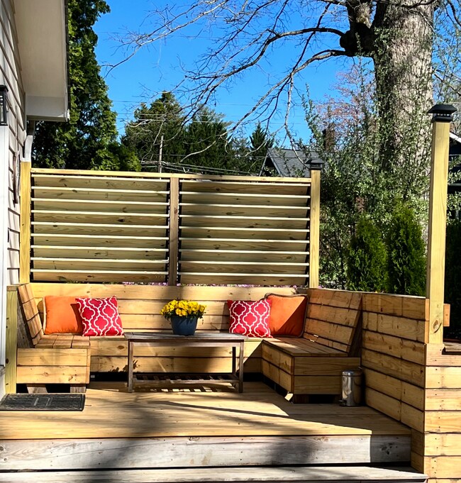 535 Willow Rd unit A, Hendersonville, NC 28739 - photo 2