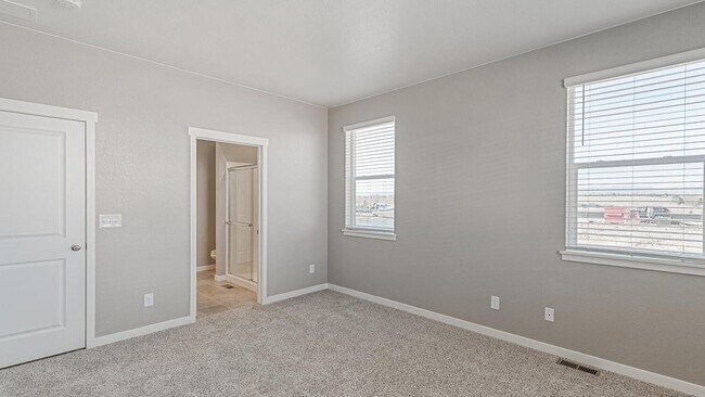 43204 Kawana Gulch St, Elizabeth, CO 80107 - photo 5