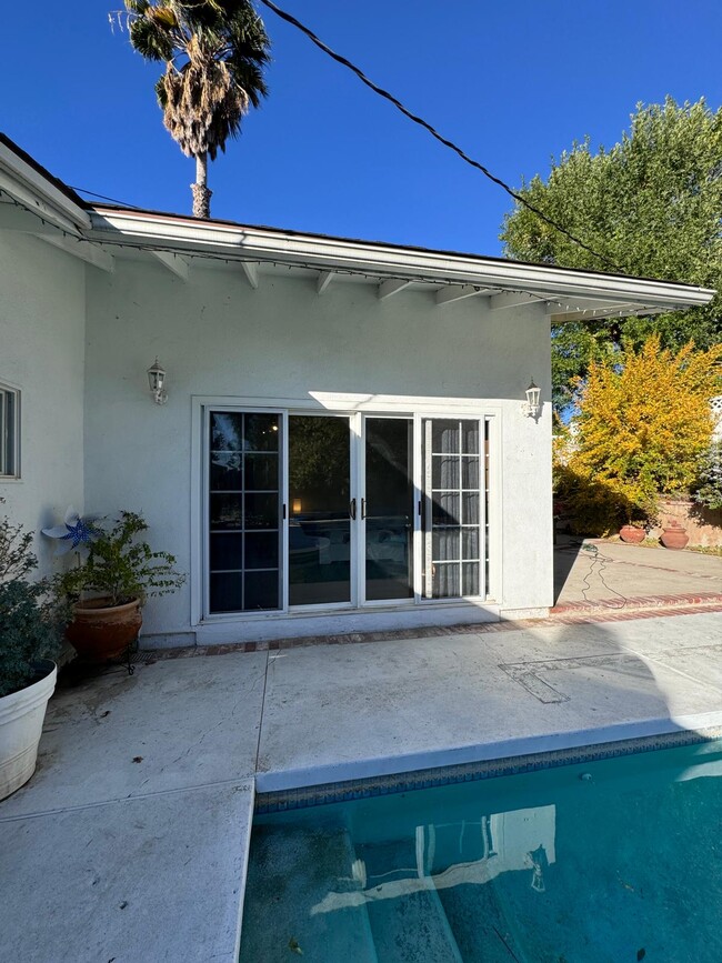 10164 Oso Ave Unit Back yard, Chatsworth, CA 91311