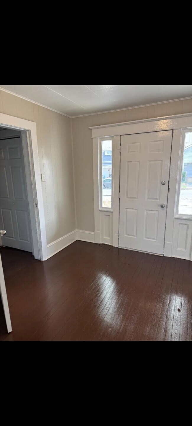 216 Wilson Ave, Johnson City, TN 37604 - photo 3