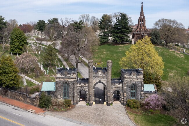 The east side of Station North is boarded by Green Mount Cemetery.