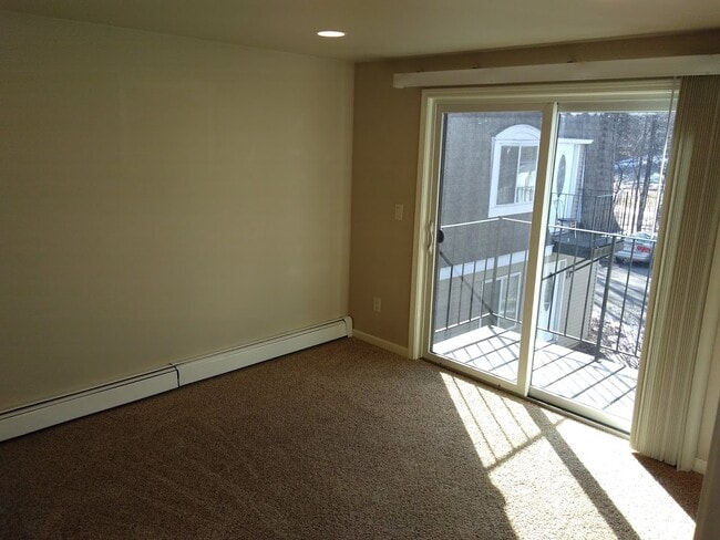 1025 Riverside Dr unit C, Waupaca, WI 54981 - photo 6