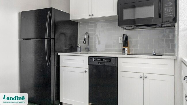 305 Dr M L K Jr St S unit 241, Saint Petersburg, FL 33705 - photo 5