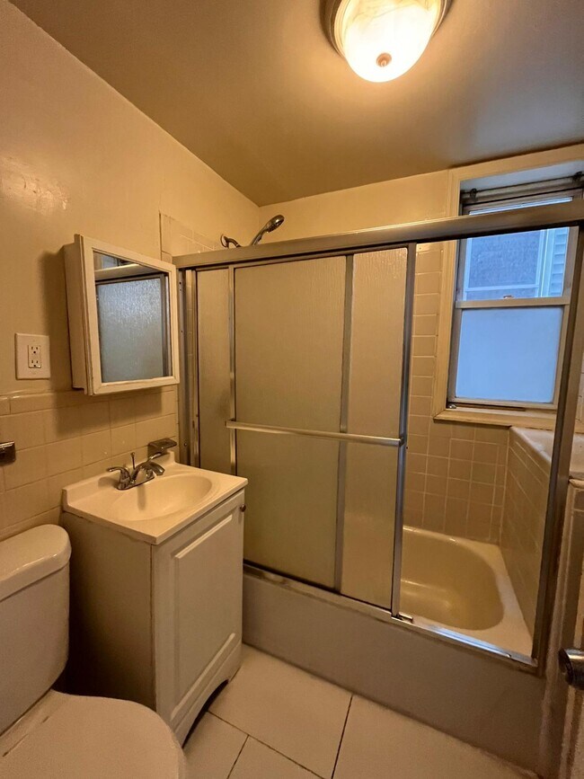 68 W 53rd St unit 2, Bayonne, NJ 07002 - photo 3