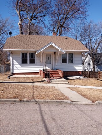 1911 S Newton St, Sioux City, IA 51106