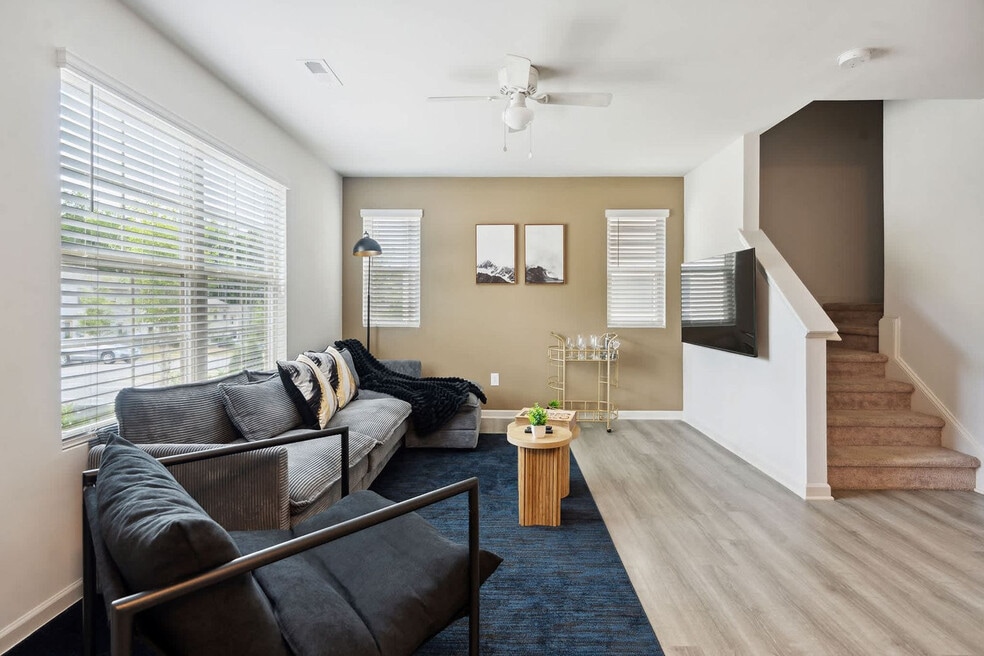 227 Socket St unit ID1284662P, Raleigh, NC 27606 - photo 1