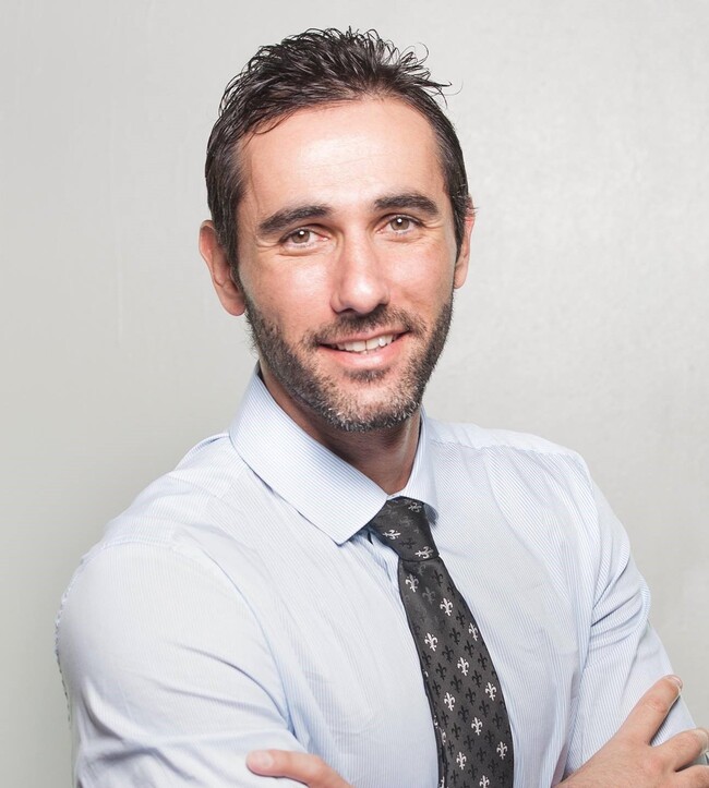 Agent Photo