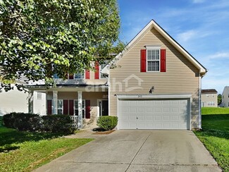 2632 Forest Grove Ct, Charlotte, NC 28269