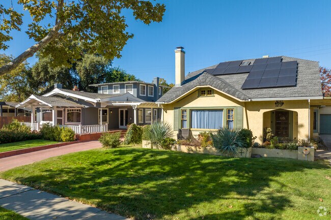 A row of beautiful single family homes in the Midtown neighborhood.
