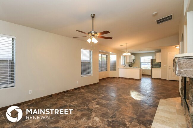 1634 W La Salle St, Phoenix, AZ 85041 - photo 5