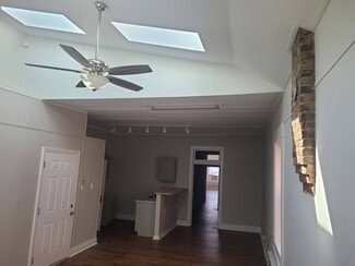 318 Main St Unit 2 322.5 Main, Paris, KY 40361