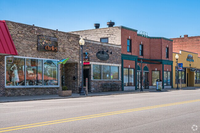 Main Street has many great shops and restaurants for residents to enjoy.