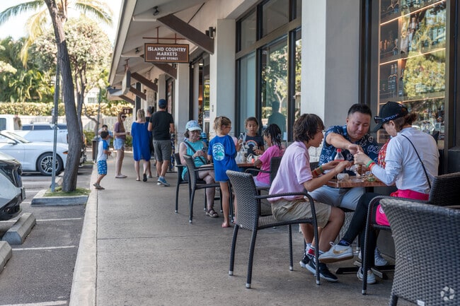 The climate in Kapolei is generally warm and inviting.